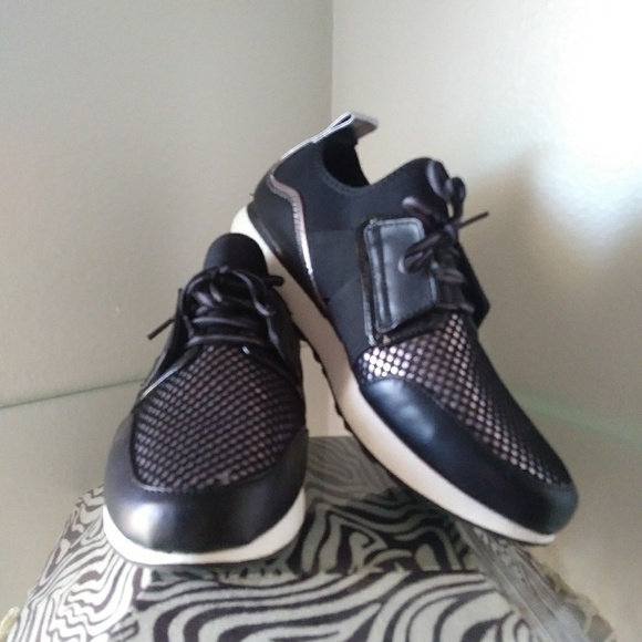 A NEW DAY Women's DEENA Lace-up Sneaker - Picture 1 of 4